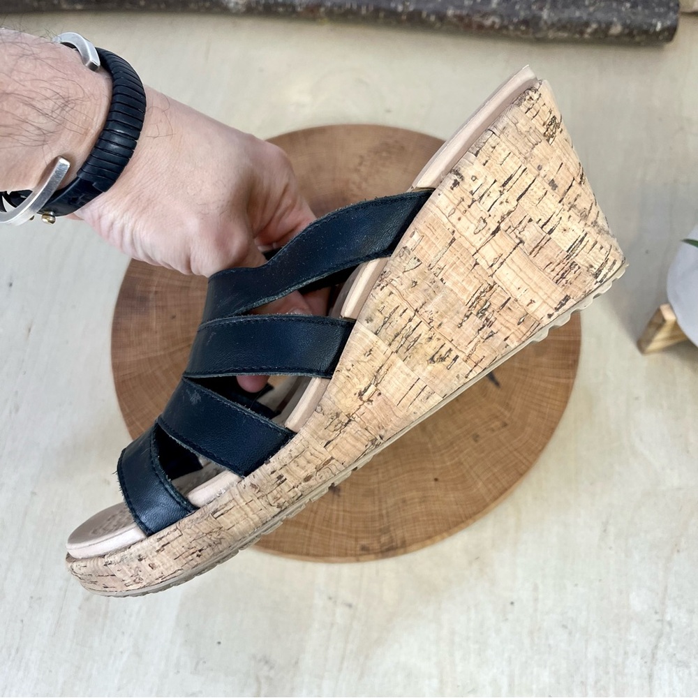 Crocs A-Leigh Strappy Cork Wedge Sandals Black Snake Leather Size 9 - Picture 8 of 14